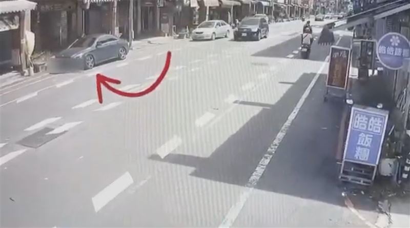 陳男等7人共謀以高薪報酬擔任車手、走私貨物誘騙被害人上當。(圖/翻攝畫面)