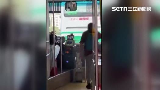 把公車當小黃？嬤喊開到勞保局遭拒開嗆