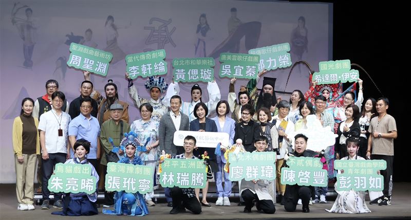 唐美雲出席2026承功─新秀舞臺「相伴正當時 十載共傳藝」演出宣告記者會。(圖/記者田俊彥攝影)