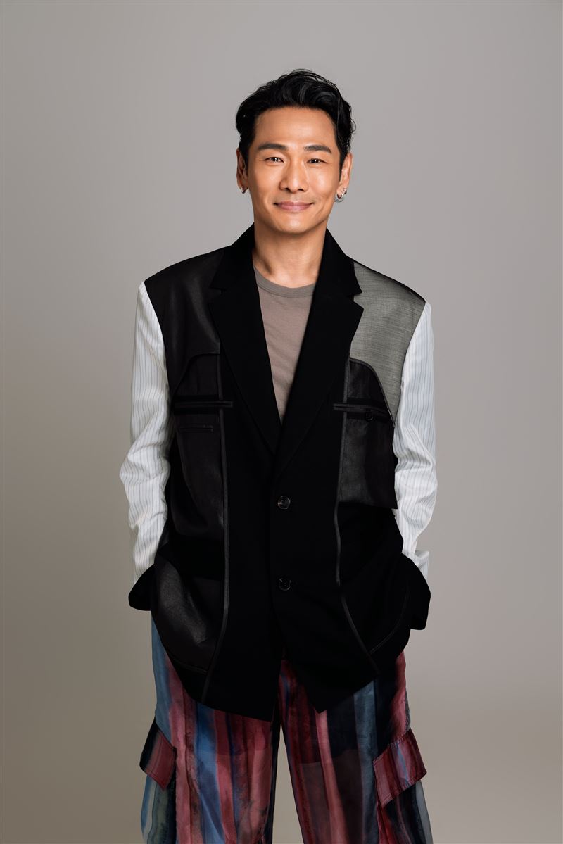 杜德偉坦言若聽到萬人合唱〈情人〉,恐怕會感動到落淚。(圖/臺東縣政府提供)