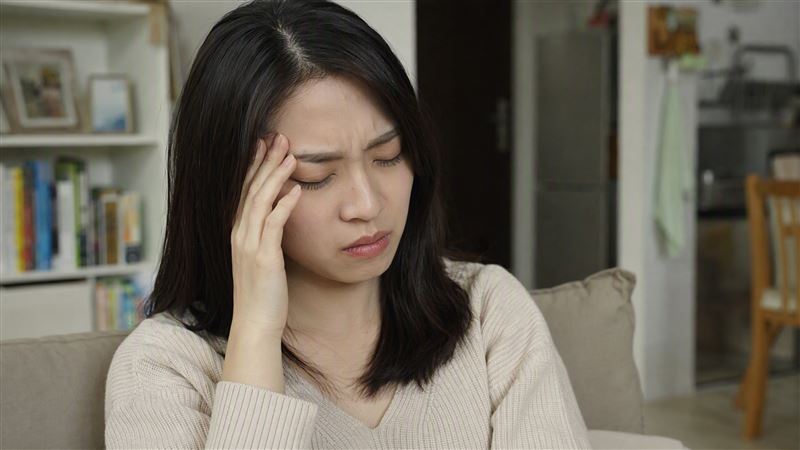 她睡醒就頭痛 元兇竟在嘴巴 止痛藥也沒用