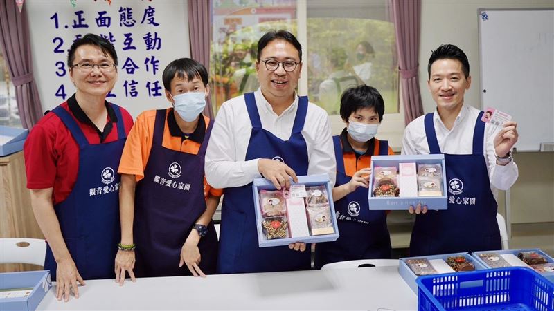 合體何志偉！黃世杰：挺庇護不能只是口號