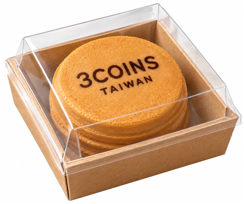 開幕當日前 50 名消費顧客可獲得 3COINS Logo 車輪餅。(圖／3COINS Taiwan提供)