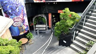 新／北市「邊田庄」火警！B1員工餐廳起火