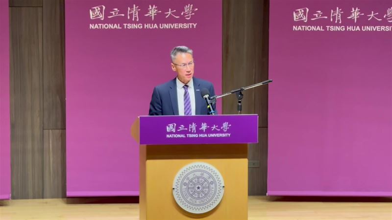 清華大學校長高為元今(10日)親上火線說明。(圖/翻攝畫面)