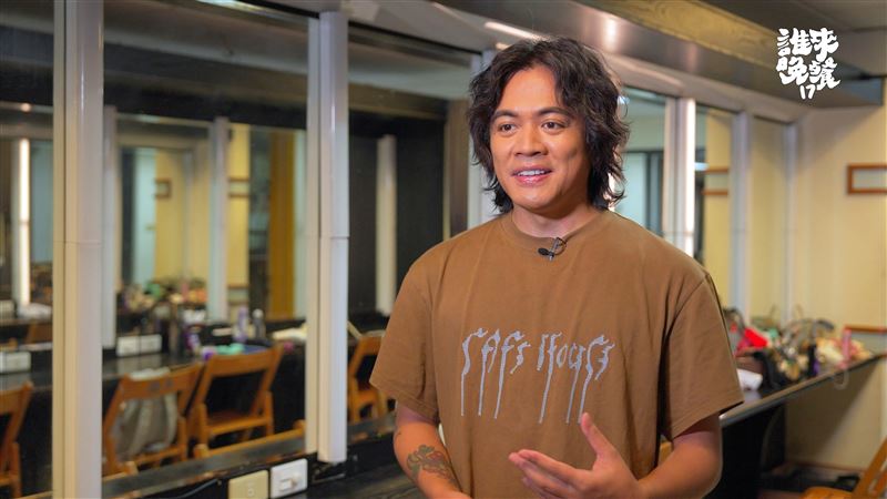 喬瑟夫揭露自己與傳統亞洲父母相處的過往。(圖/公視提供)