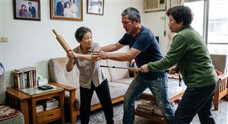 趕麵棍、登山杖打死暴走兒　母、姨下場曝