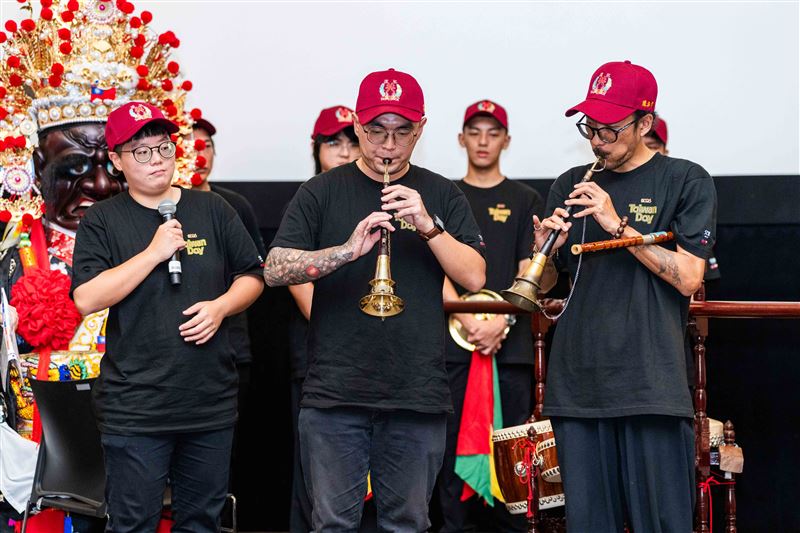 開啟台波交流新篇章!文總率團訪華沙民俗博物館