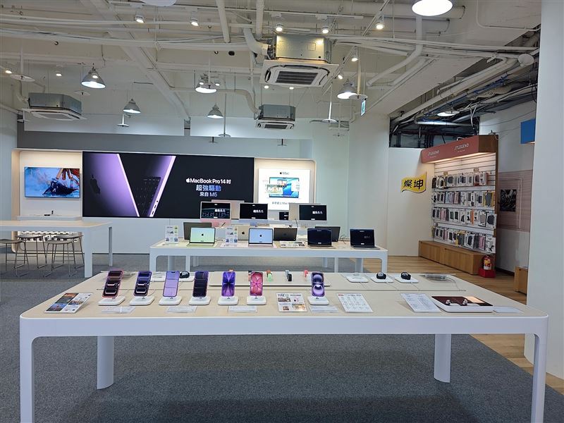 iPhone 18 Pro Max與iPhone 18 Pro將於9月12日晚間8時於燦坤線上購物開放預購。（圖／燦坤提供）