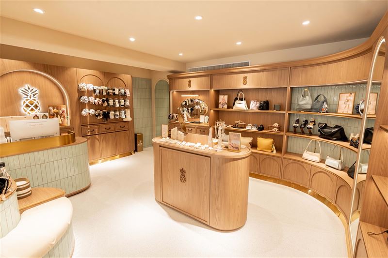 「Pineapple Outfitter」首間街邊旗艦店以複合式選品為核心概念。(圖/品牌業者提供)