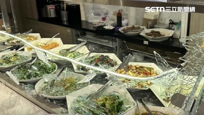 獨／知名清粥小菜遭砸店　顧客嚇壞躲桌底