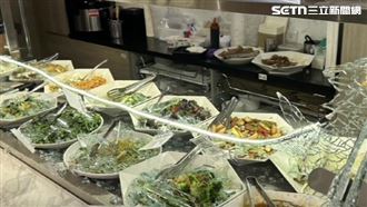 獨／知名清粥小菜遭砸店　顧客嚇壞躲桌底