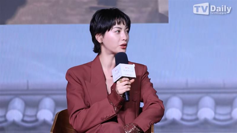 粉絲都大讚NANA真的太帥了。（圖／翻攝自티브이데일리YT）