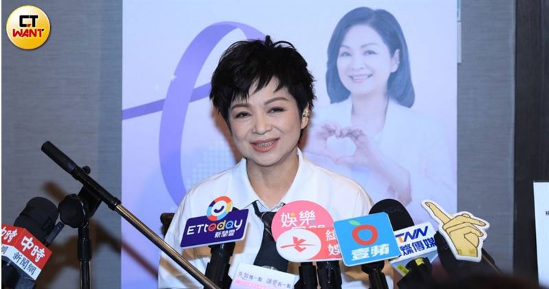 楊貴媚出席《失智慢一點 讓愛長一點 尚水a每一天 阮陪你慢慢行》 2026國際失智症月衛教記者會 。(圖/周志龍攝)