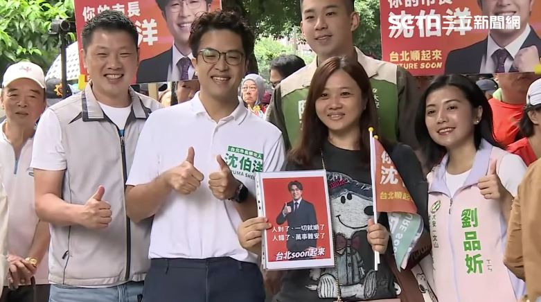 沈伯洋今(11)日上午赴臨江市場掃街拜票(圖/翻攝畫面)