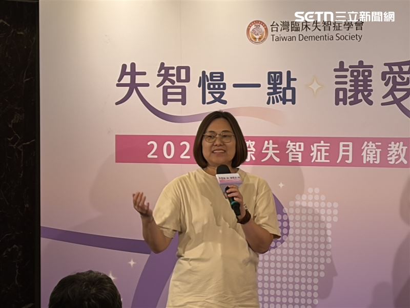 羅小姐分享先生的情況,呼籲照顧者不能孤軍奮戰,一定要積極向外尋求資源。(圖/記者簡浩正攝影)