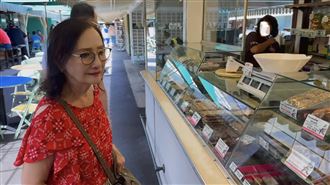 資深女星升格當阿嬤　移居美國生活曝光了