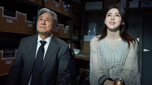 《高年級實習生》崔岷植、韓韶禧首同框