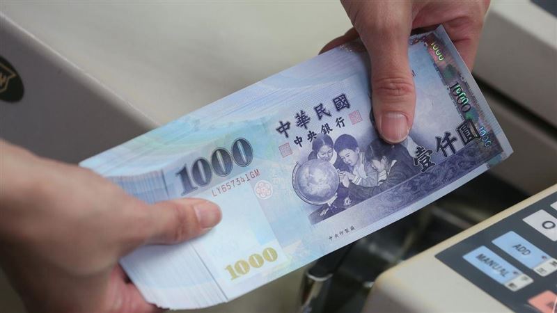 被扣薪就離職！男躲11萬罰單　3年換3工作
