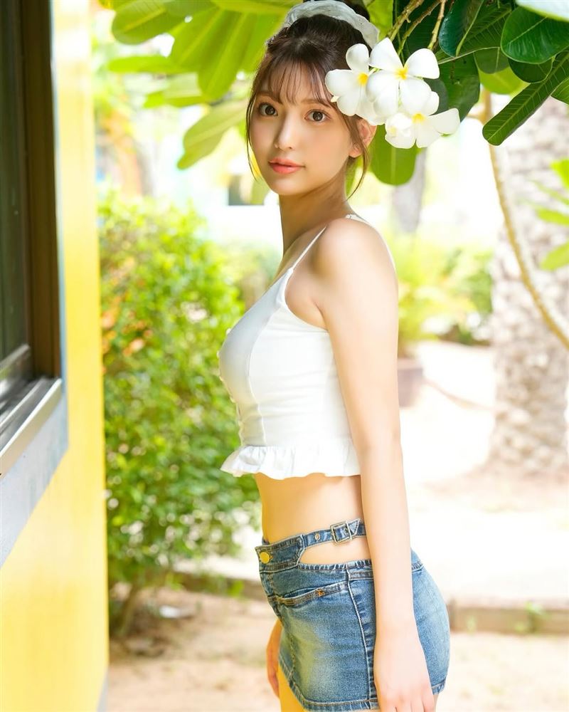 日本知名女優倉木華外型亮眼,驚爆她輕生已離世消息。(圖/翻攝自IG @hana_kuraki87)