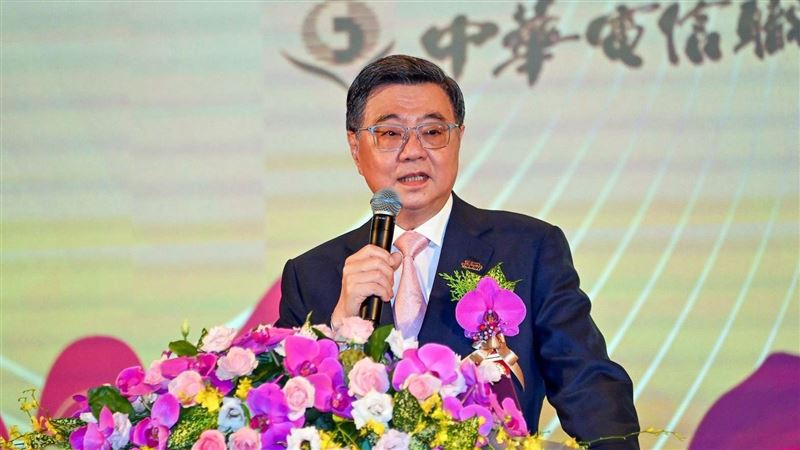 出席中華電信集團婚禮　卓揆不忘「催生」