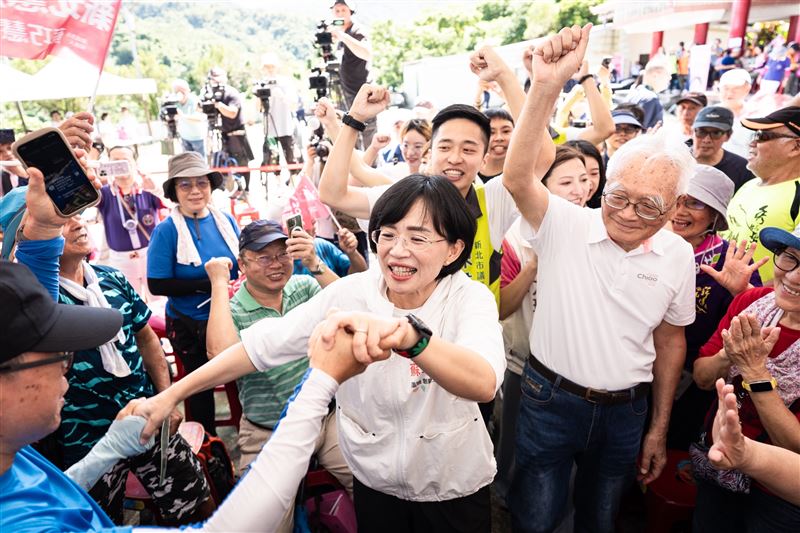 民進黨新北市長參選人蘇巧慧今(13)日成立「新北山友後援會」。(圖/蘇巧慧競總提供)