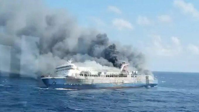 印尼渡輪沉沒至少6死　130人仍下落不明