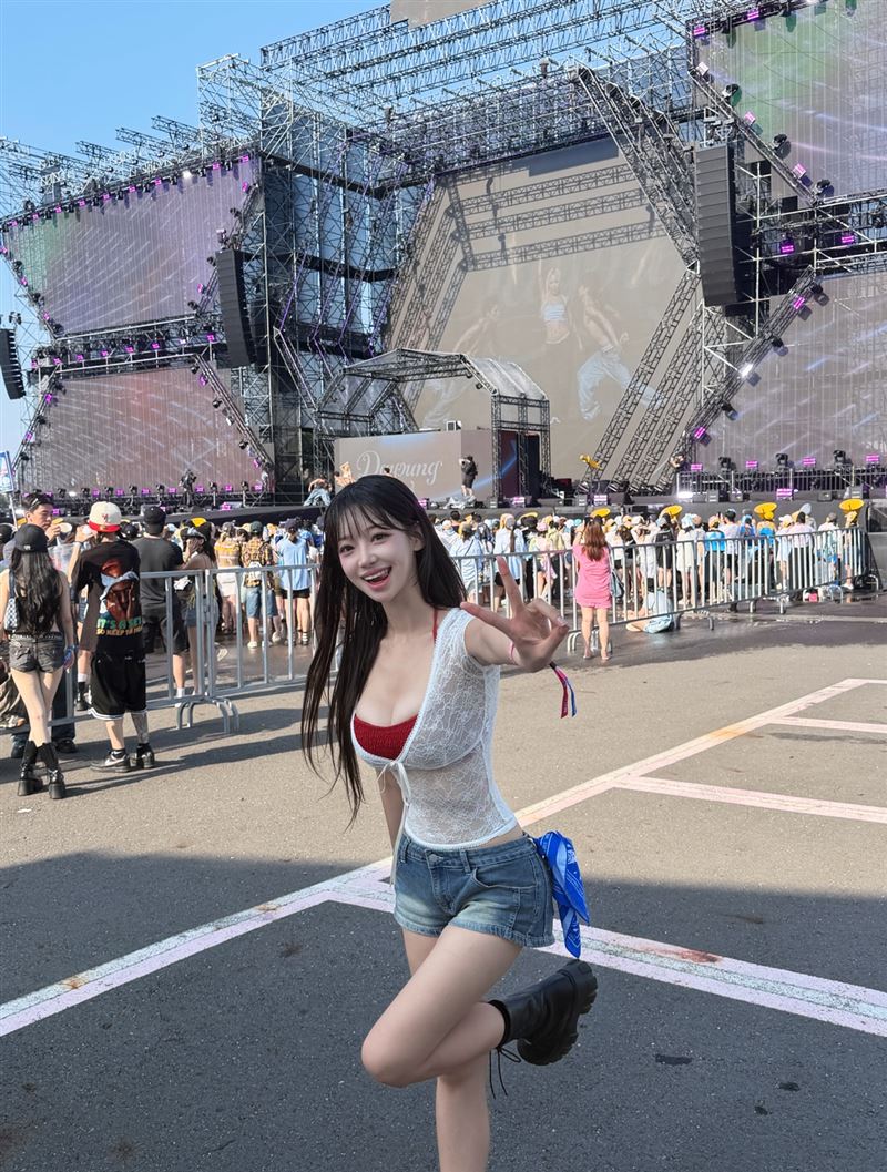 性感的禹洙漢展現截然不同的夏日魅力。(圖/奧拉娛樂提供)