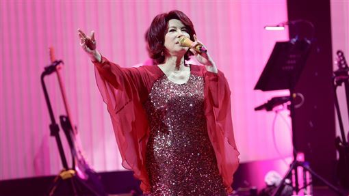 昔爆秘婚傳聞　蔡琴演唱會合體「老公」