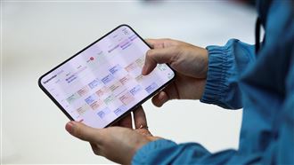 iPhone Duo設計翻車　左撇子怒：沒辦法用