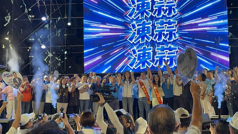 鄭麗文力挺鍾東錦連任　打造台灣大矽谷