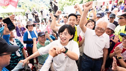 才剛被國民黨開除！他現身站台力挺蘇巧慧