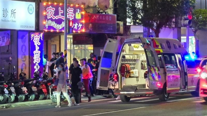 新北市永和區中正路昨天晚間發生一起鬥毆事件。(圖/翻攝畫面)