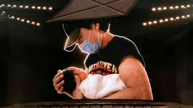 大咖未婚男星突PO「手抱嫩嬰照」證實當爸