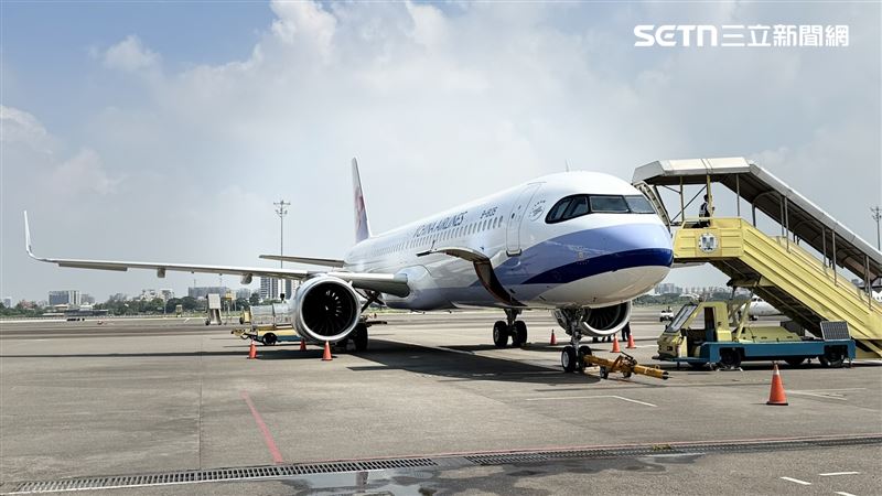 華航集團今年剛交付的A321neo新機於昨（13）日滿載235名旅客首飛澎湖。（圖／記者簡榮良攝影）