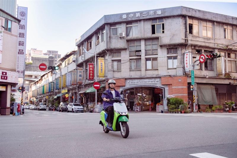 騎乘 WeMo 即可從飯店移動到市區商圈尋訪在地美食,展開一場說走就走的台中小旅行