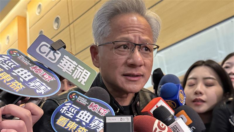 前員工離職創業！黃仁勳批缺點、私下送暖