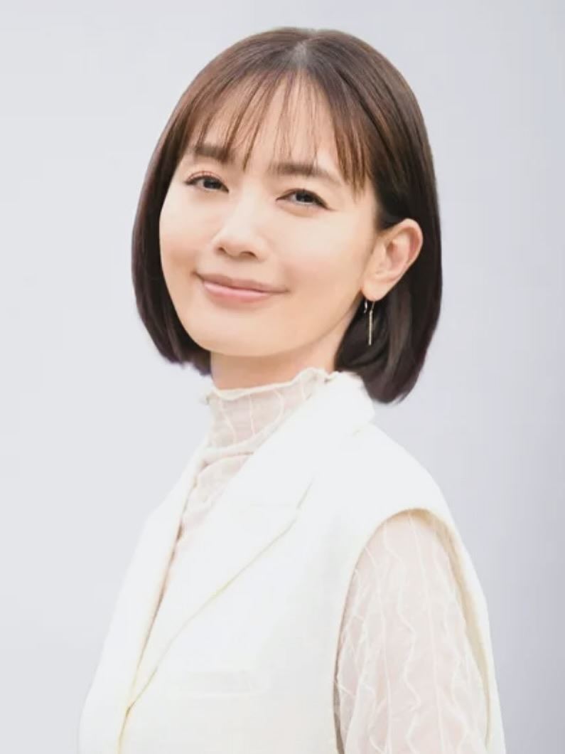 「日劇女神」中村友理傳出她在因直腸癌離世,享年44歲消息震驚日本演藝圈。(圖/翻攝自IG @yurinakamurawoori)