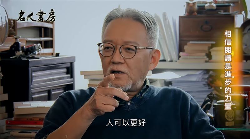 剛走出郭怡美就接噩耗!詹慶齡淚揭郭重興心願:讀書讓人變更好、提高臺灣閱讀率。(圖/翻攝自冠德玉山教育基金會《名人書房》)