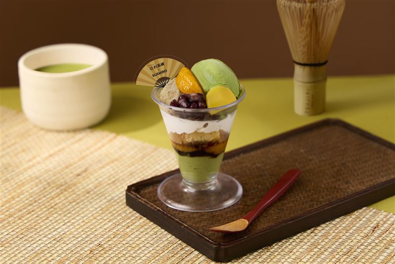 壽司郎聯名辻利茶舖「辻利抹茶和風聖代」9月15日濃郁開賣。（圖／品牌業者提供）