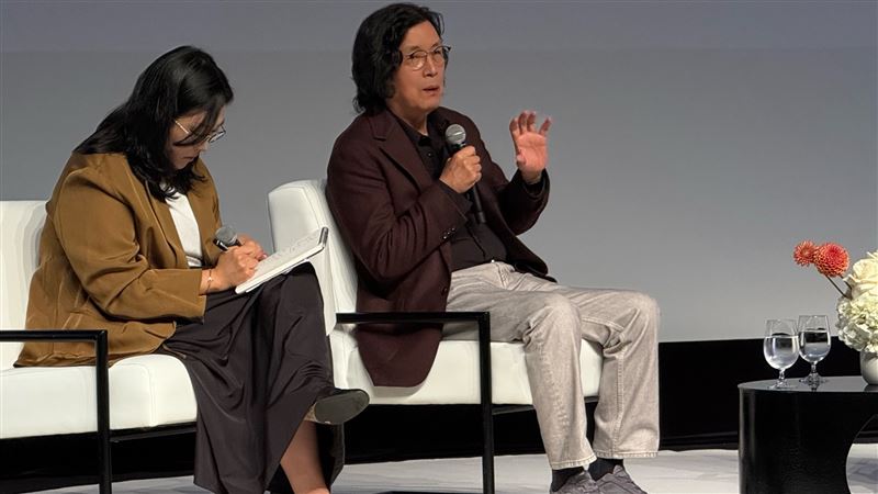 李滄東在第51屆多倫多國際影展獲頒「TIFF 埃伯特導演獎」。（圖／翻攝自IG @bingbing_fan）