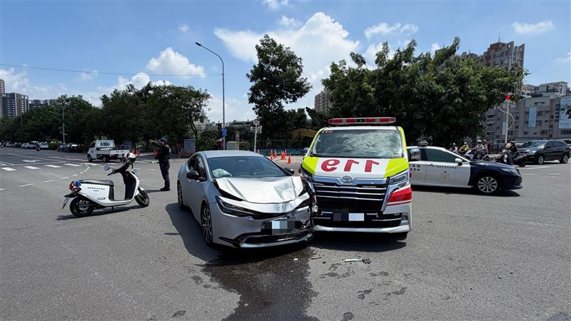 未讓救護車撞爛害3傷！女駕駛恐吊照
