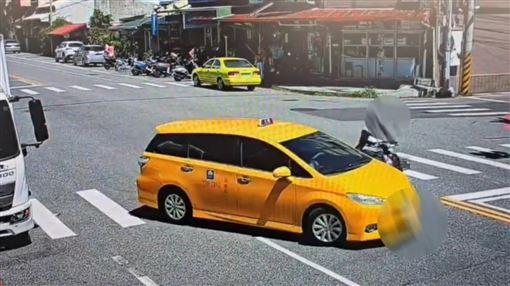 花蓮小黃撞死72歲嬤！驚悚瞬間畫面曝光