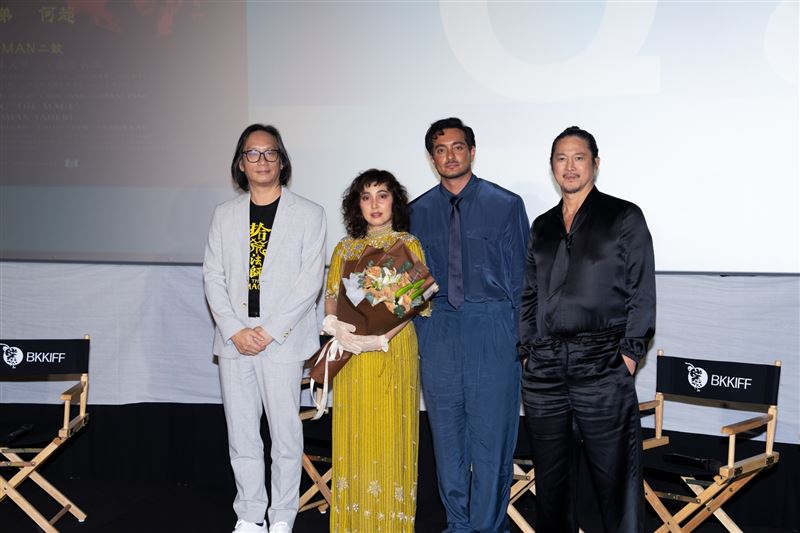 《拾荒法師》泰國曼谷國際電影節國際記者會，導演彭發（左起）、女主角何超、特別演出IMAN、監製陳子聰。（圖／852Films提供）