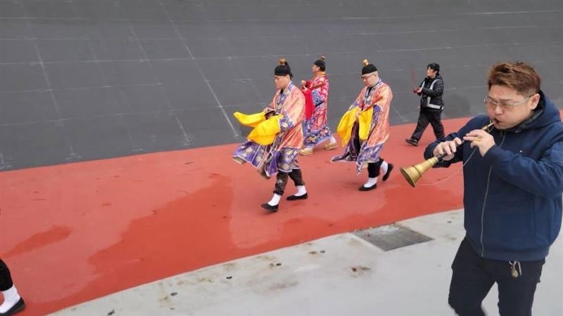 新竹自由車場驚見道士祈福　議員不忍了