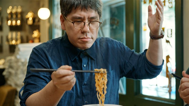 馬世芳《也好吃》入圍金鐘。(圖/公視提供)