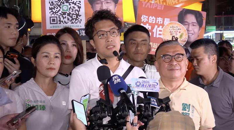 民進黨台北市長參選人沈伯洋赴公館夜市掃街(圖/翻攝畫面)