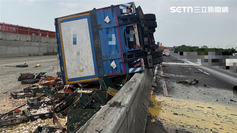 國道1號北向248.5公里,雲林縣大埤路段,昨天(15日)下午發生死亡車禍。(圖/翻攝畫面)