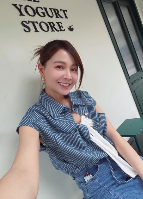 謝京穎於社群平台發文分享生活點滴,開心直呼:「每個見到我的人都說我比以前瘦」。(圖/翻攝自IG @orange_hsieh)