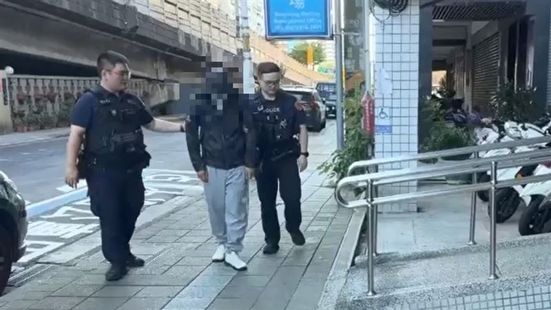 陳男被警方逮捕。(圖/翻攝畫面)